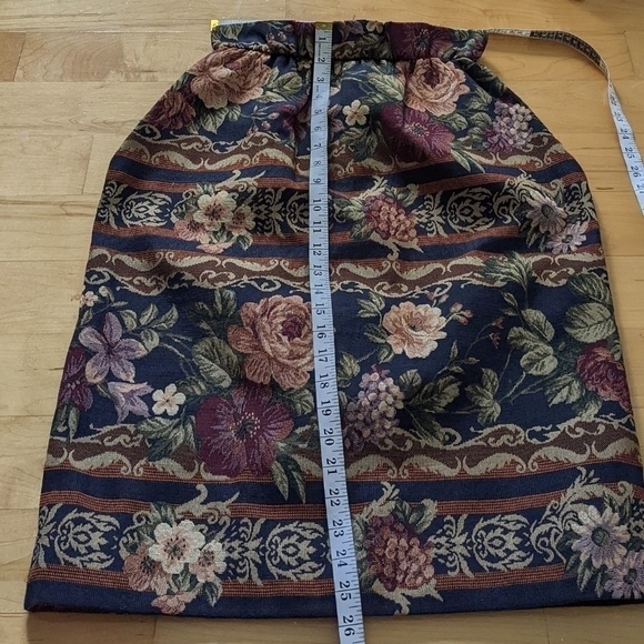 ARTI Gogna tapestry floral roses pensil skirt Small M2 - Picture 2 of 9